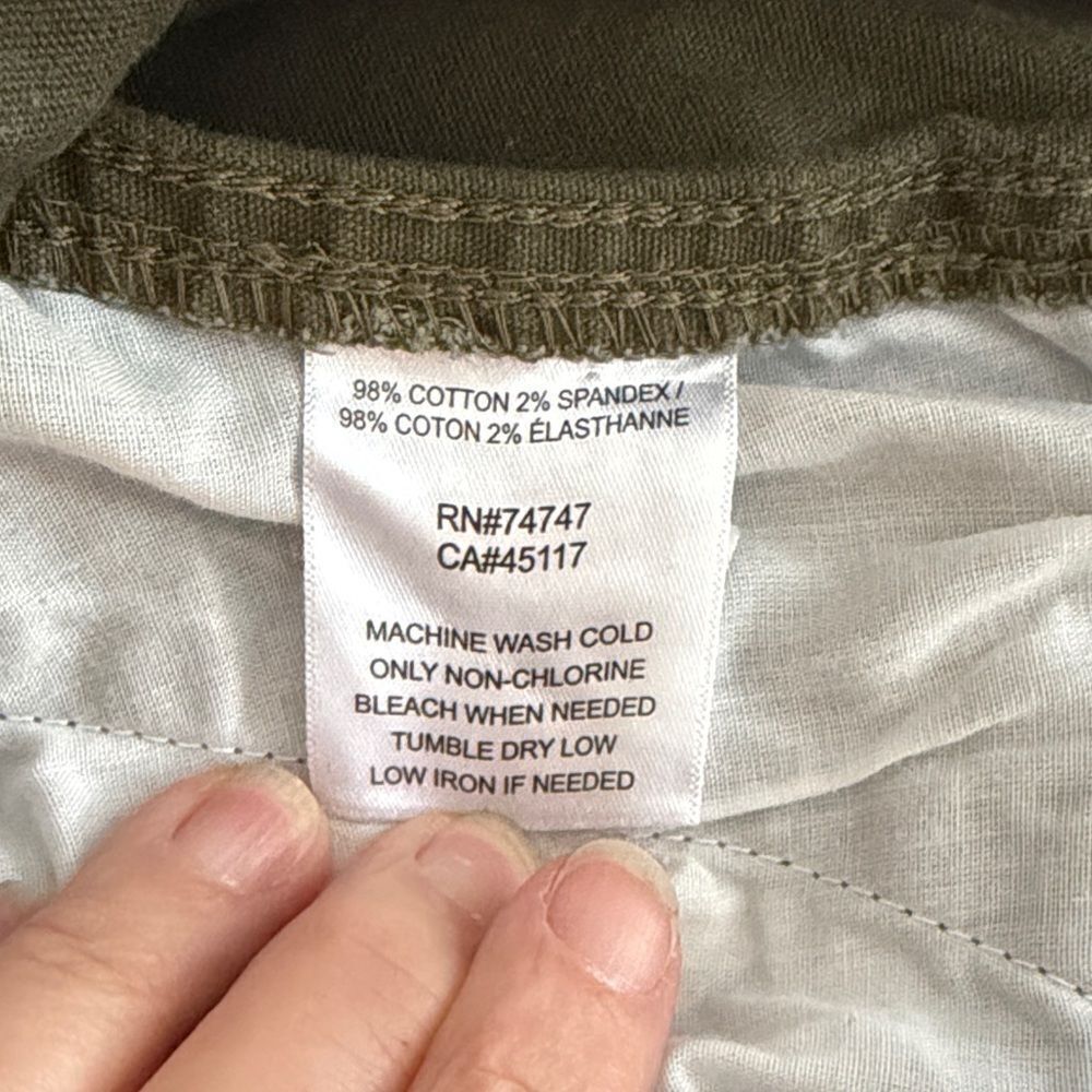 Red Head Woman’s Olive Cargo Pants - Picture 7 of 7